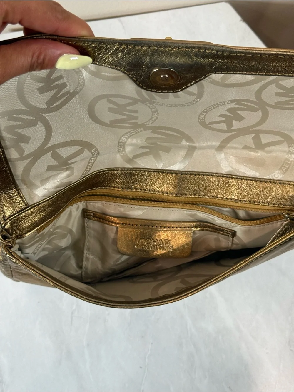 🔥Michael Kors Metallic Gold Leather Clutch with Gold Hardware EC🔥